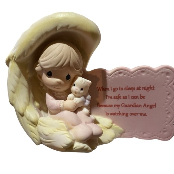Precious Moments Other - Precious Moments My Guardian
Angel Figurine - Little Girl with kitten